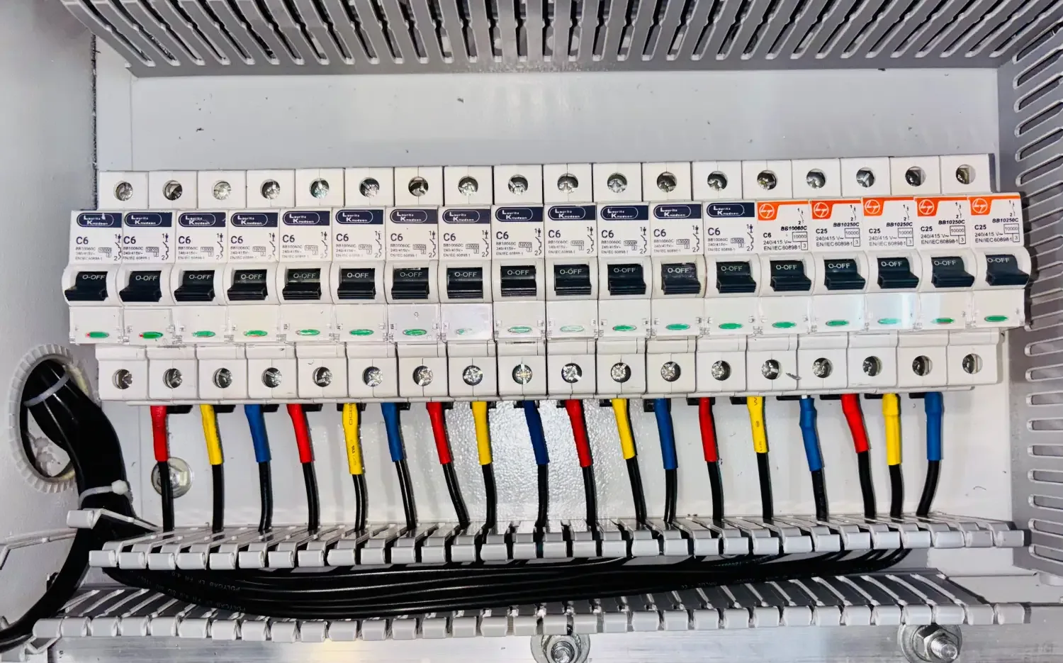 Dépannage de tableau électrique à Issy-les-Moulineaux